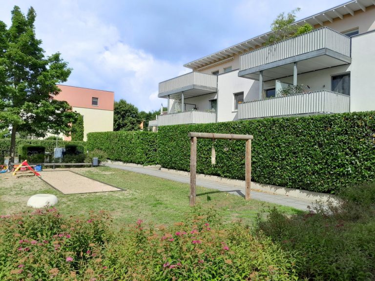 Umfeld vor dem Haus
