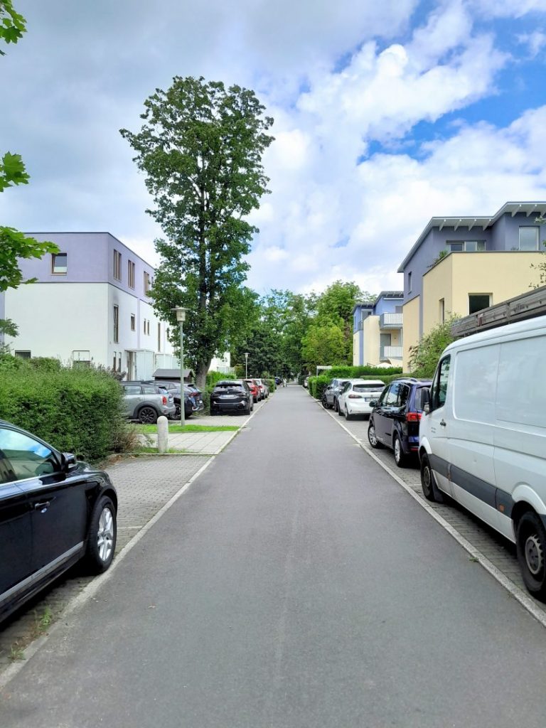 Straßenansicht