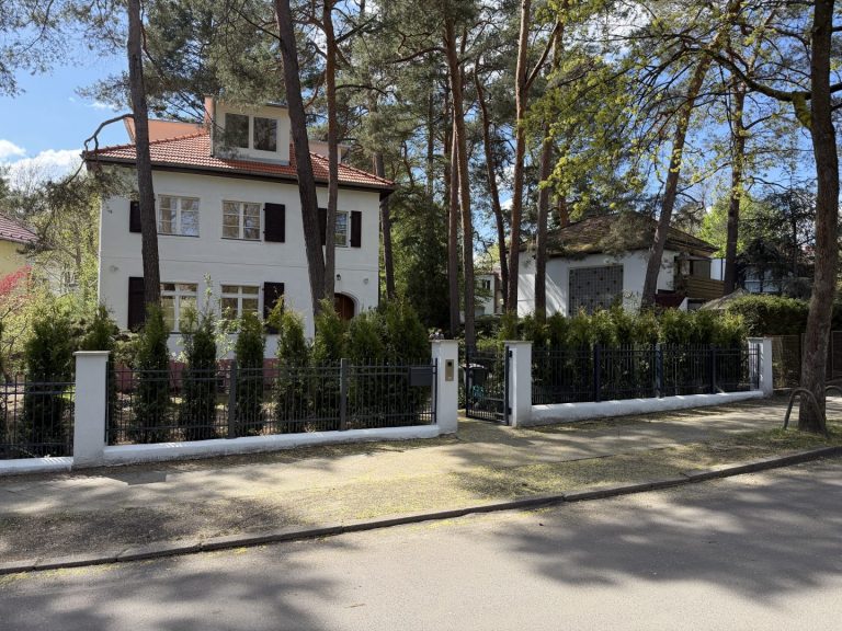 Hausansicht Straße