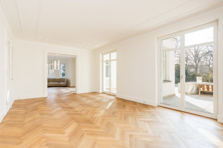 Wohnzimmer mit Blick zum Essbereich