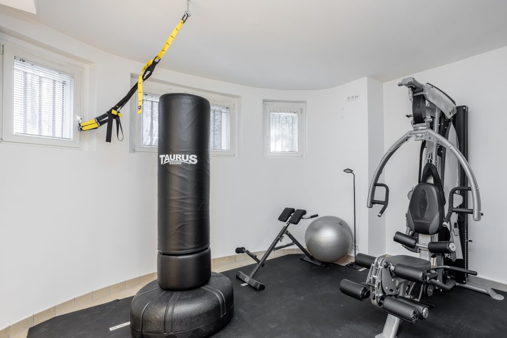 Fitnessraum im Untergeschoss