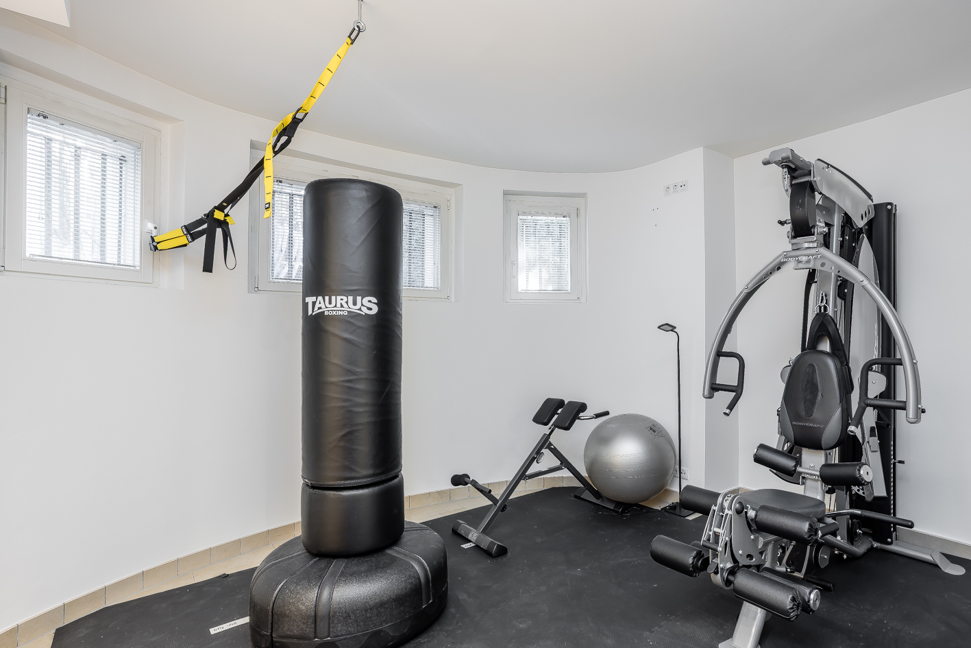 Fitnessraum im Untergeschoss
